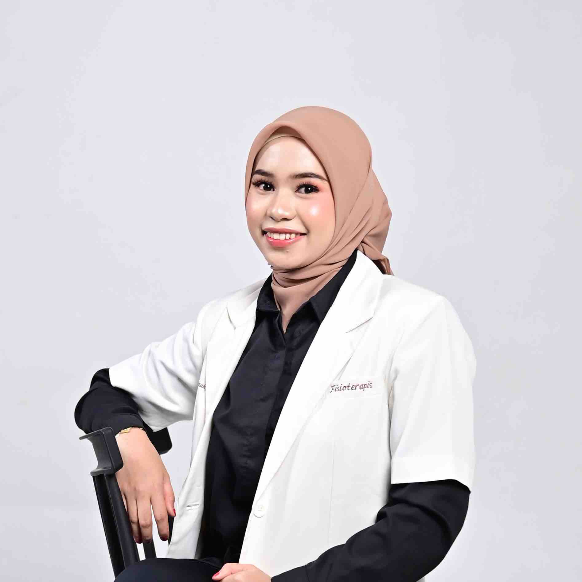 Ftr. MS Fauziyah Hamzah, S.Ft., C-DNP.